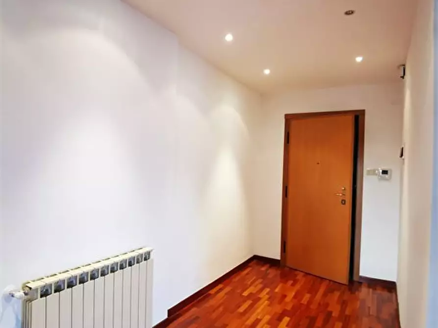 Immagine 2 di Appartamento in affitto  a Pescara