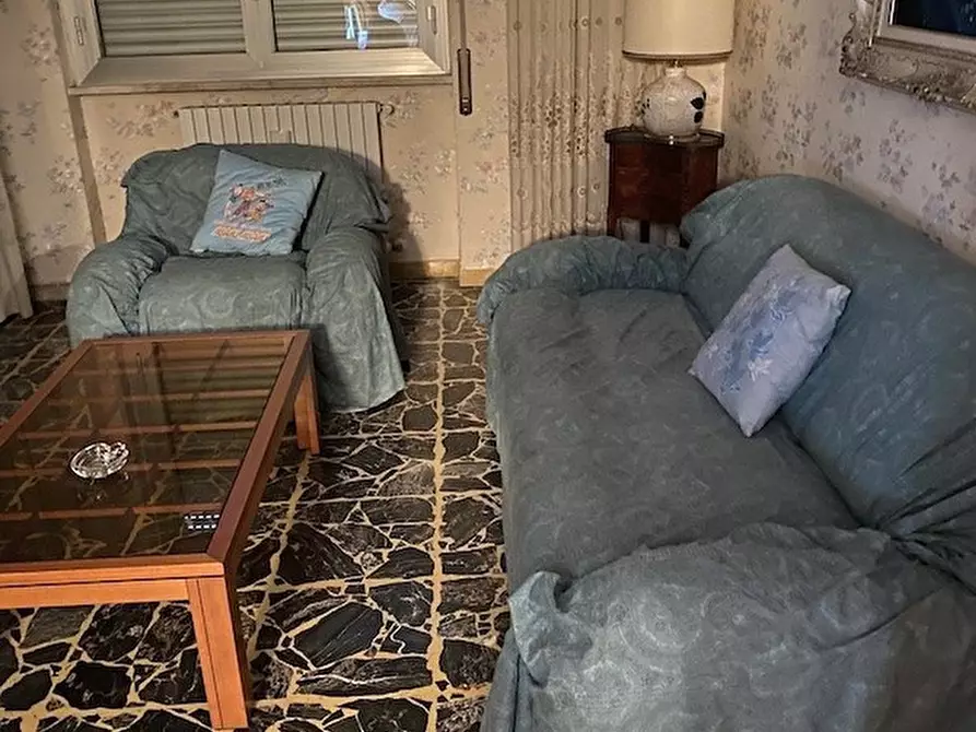 Immagine 2 di Appartamento in affitto  a Ragusa