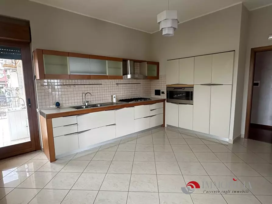 Immagine 5 di Appartamento in affitto  a Melito Di Porto Salvo