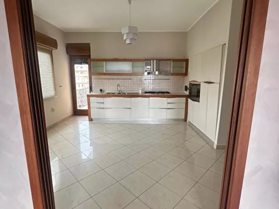 Immagine 4 di Appartamento in affitto  a Melito Di Porto Salvo