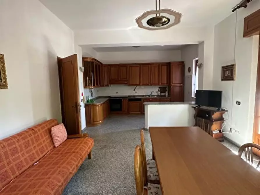 Immagine 2 di Appartamento in affitto  a Melito Di Porto Salvo