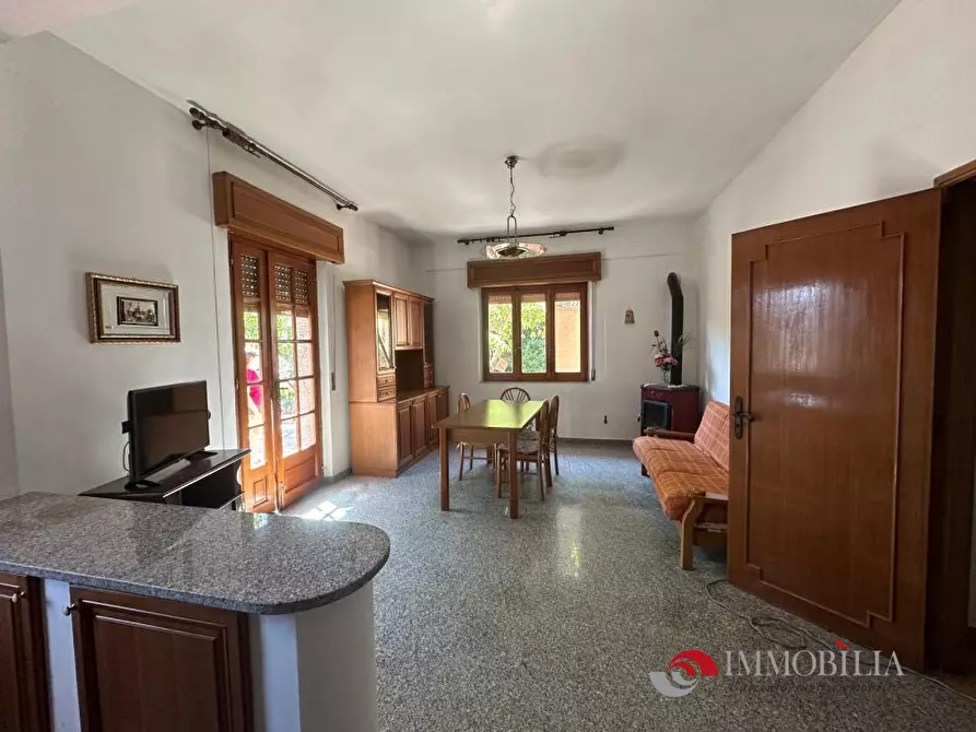 Immagine 4 di Appartamento in affitto  a Melito Di Porto Salvo