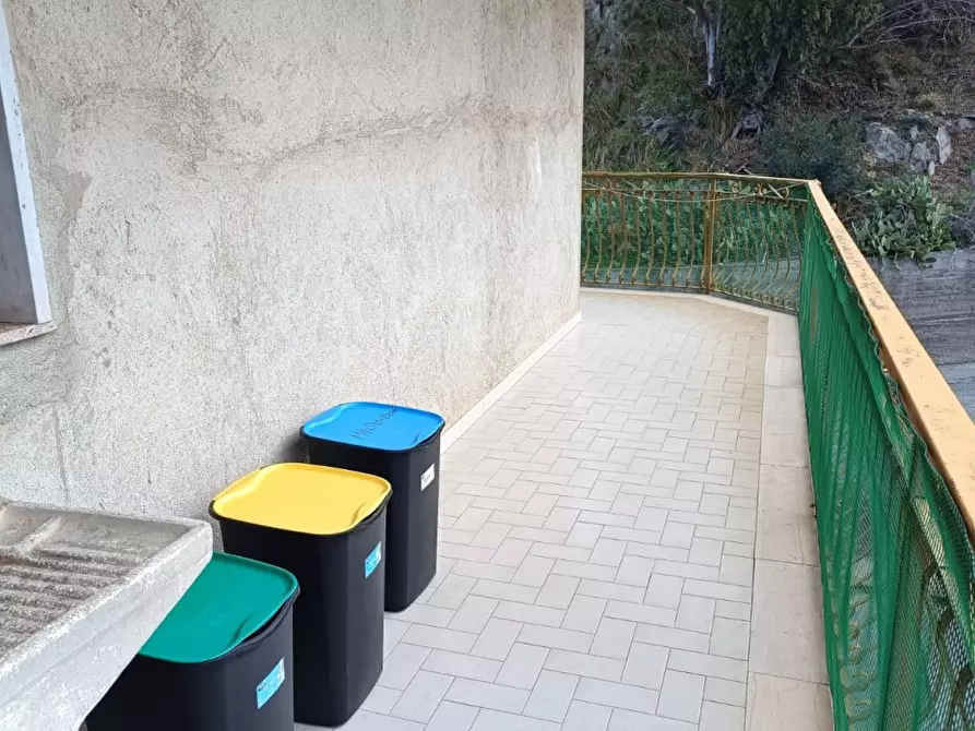 Immagine 10 di Appartamento in affitto  a Melito Di Porto Salvo