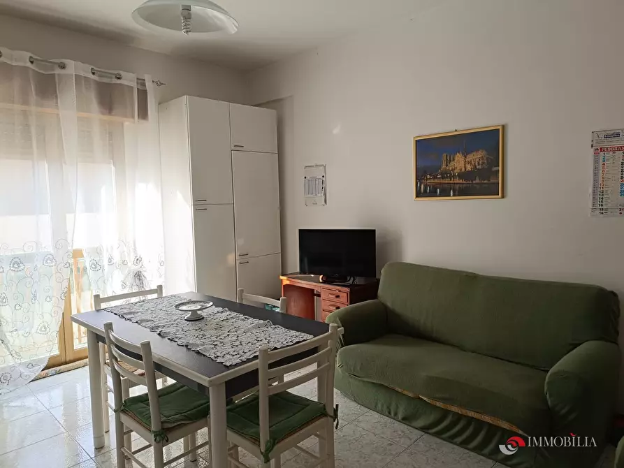 Immagine 2 di Appartamento in affitto  a Melito Di Porto Salvo