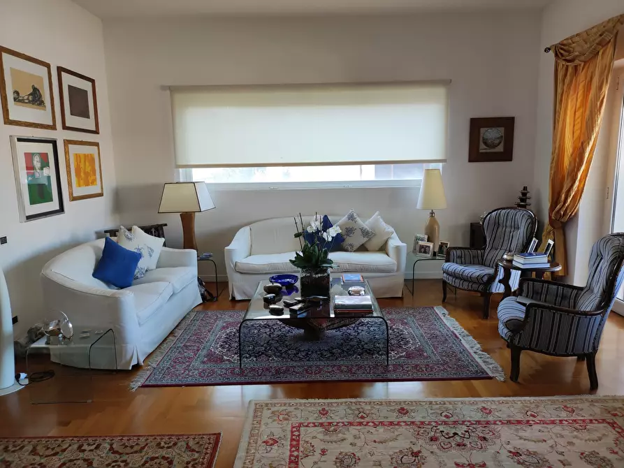 Immagine 6 di Appartamento in affitto  a Roma