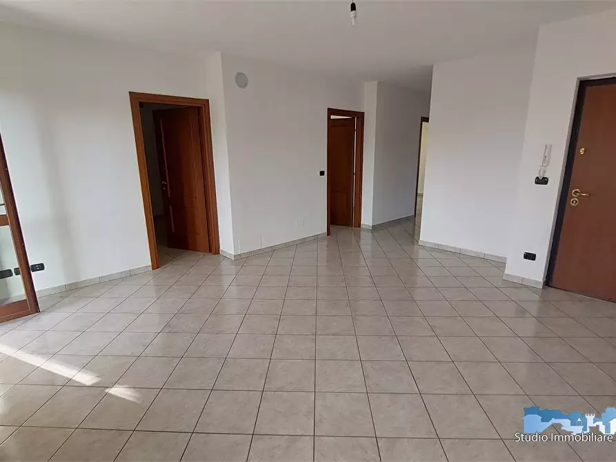 Immagine 5 di Appartamento in affitto  13 a Borgofranco D'ivrea