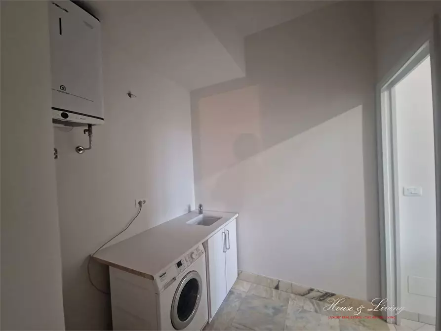 Immagine 10 di Appartamento in affitto  a Torino