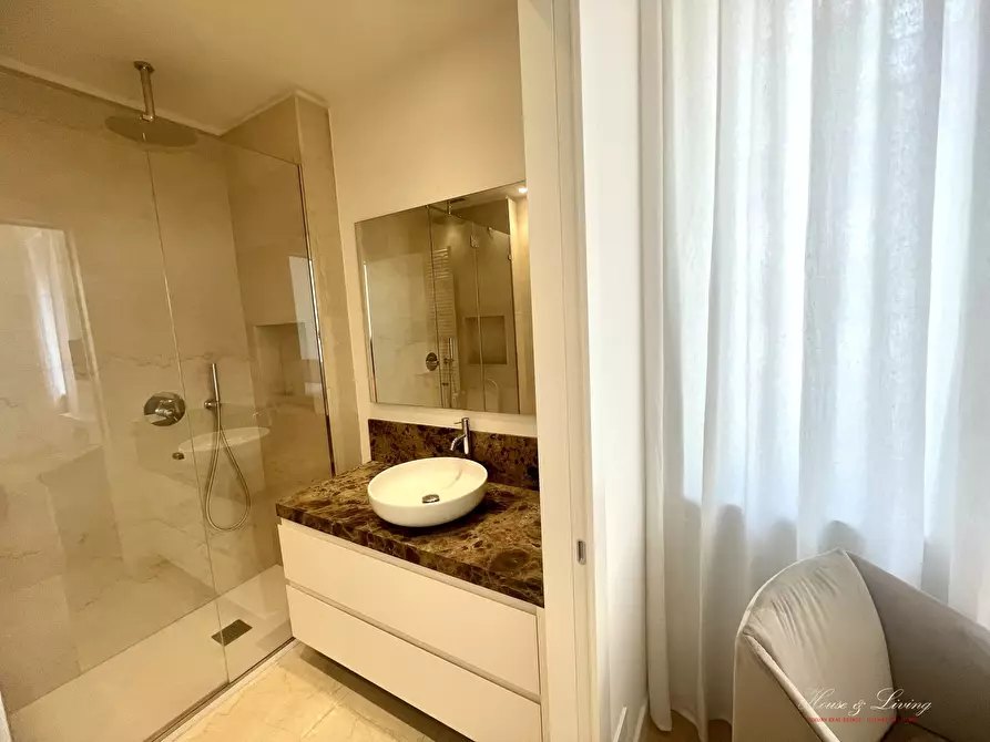 Immagine 10 di Appartamento in affitto  a Torino