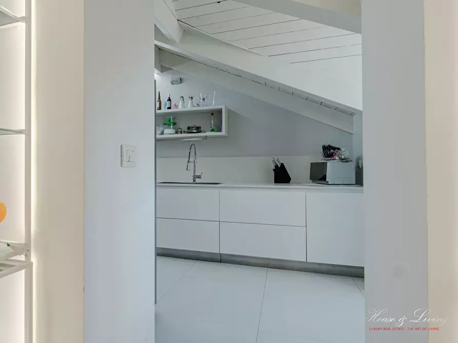 Immagine 8 di Appartamento in affitto  a Torino