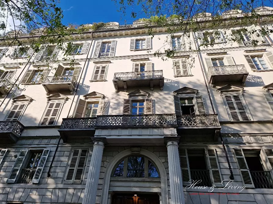 Immagine 2 di Appartamento in affitto  a Torino