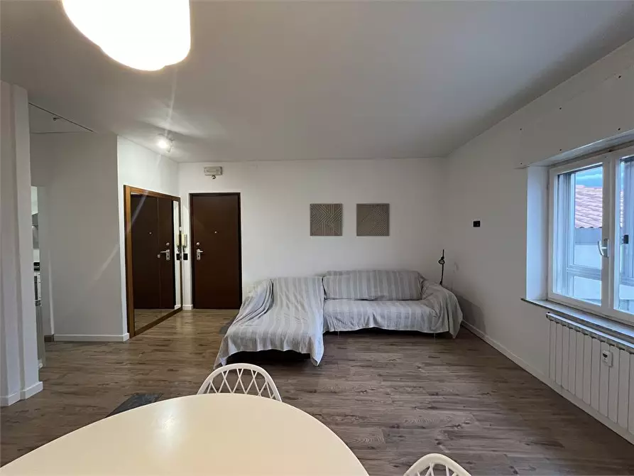 Immagine 8 di Appartamento in affitto  10 a Trieste