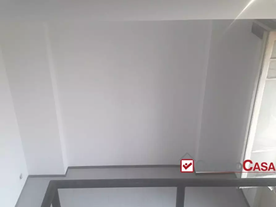 Immagine 9 di Ufficio in affitto  a Messina