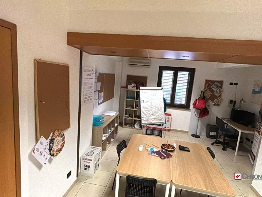 Immagine 3 di Ufficio in affitto  a Messina
