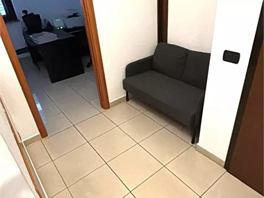 Immagine 2 di Ufficio in affitto  a Messina