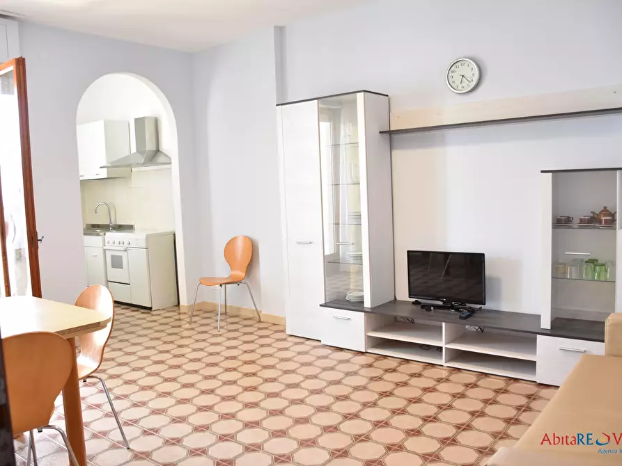 Immagine 2 di Appartamento in affitto  a Vasto