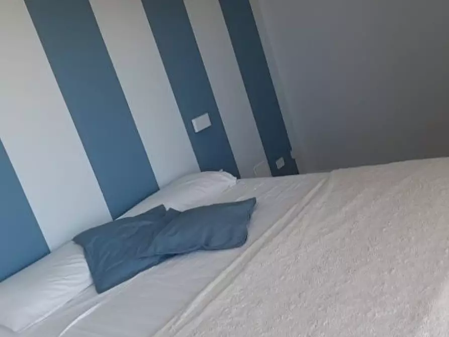 Immagine 8 di Appartamento in affitto  a Fosdinovo