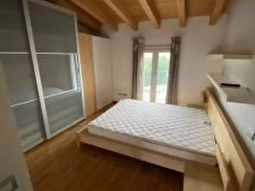 Immagine 5 di Appartamento in affitto  9 a Milano