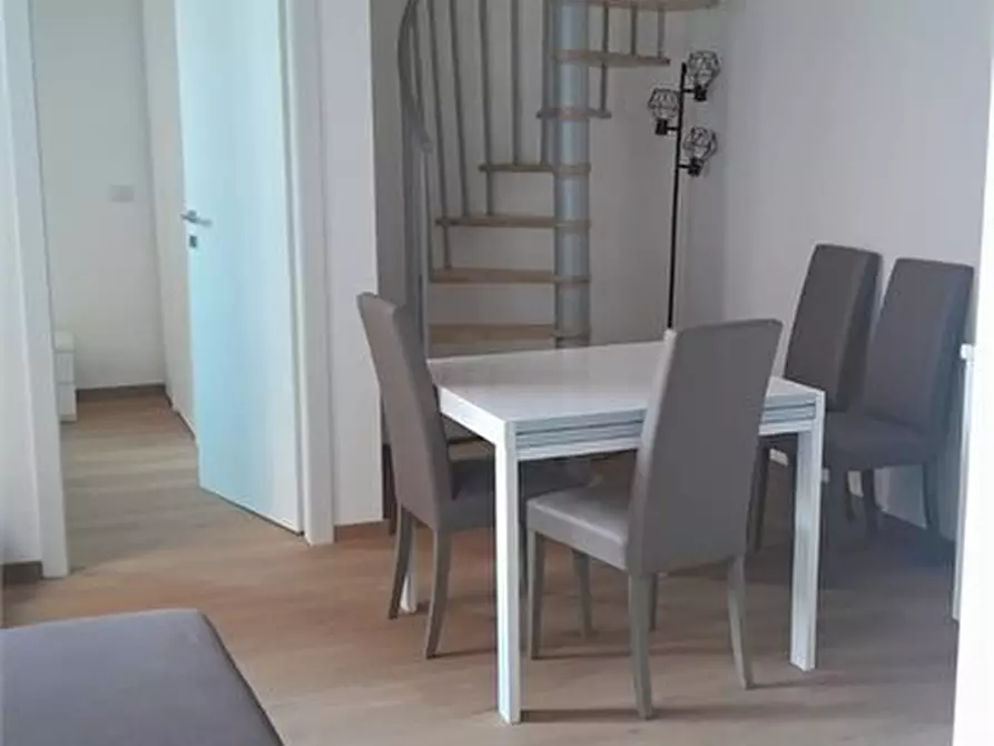 Immagine 3 di Appartamento in affitto  9 a Milano