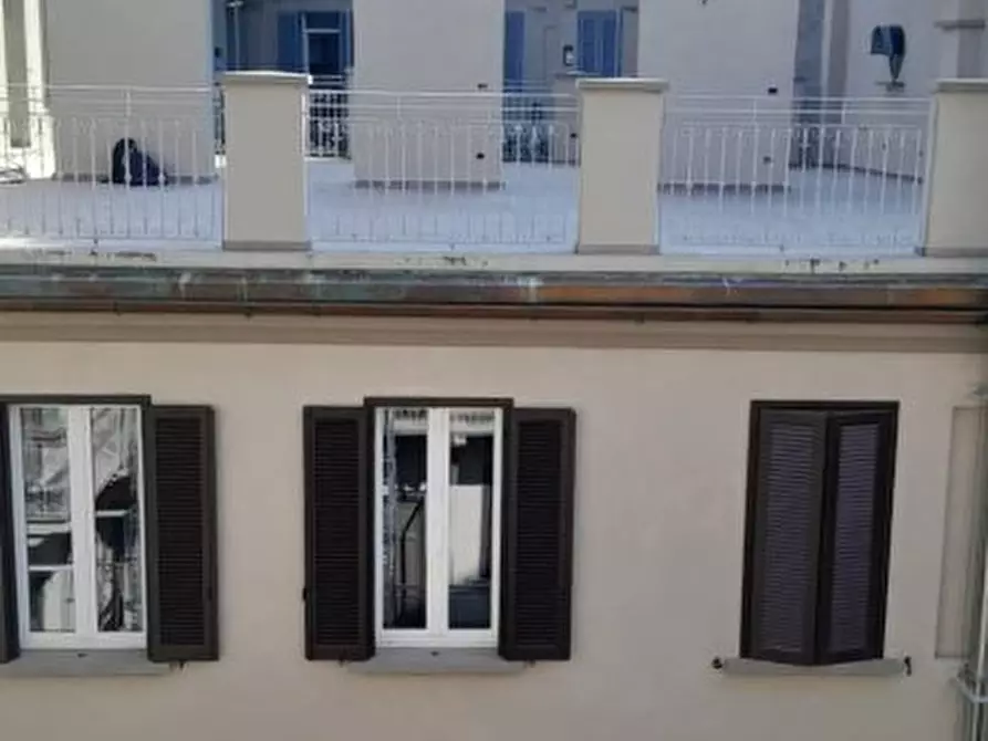 Immagine 2 di Appartamento in affitto  9 a Milano