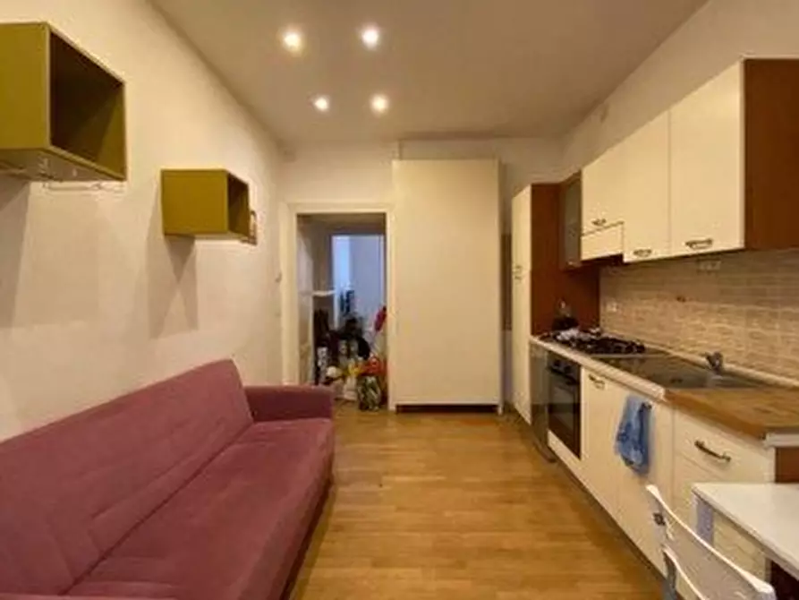 Immagine 2 di Appartamento in affitto  9 a Milano