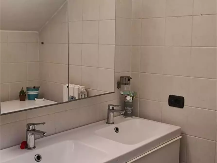 Immagine 8 di Appartamento in affitto  4 a Arluno