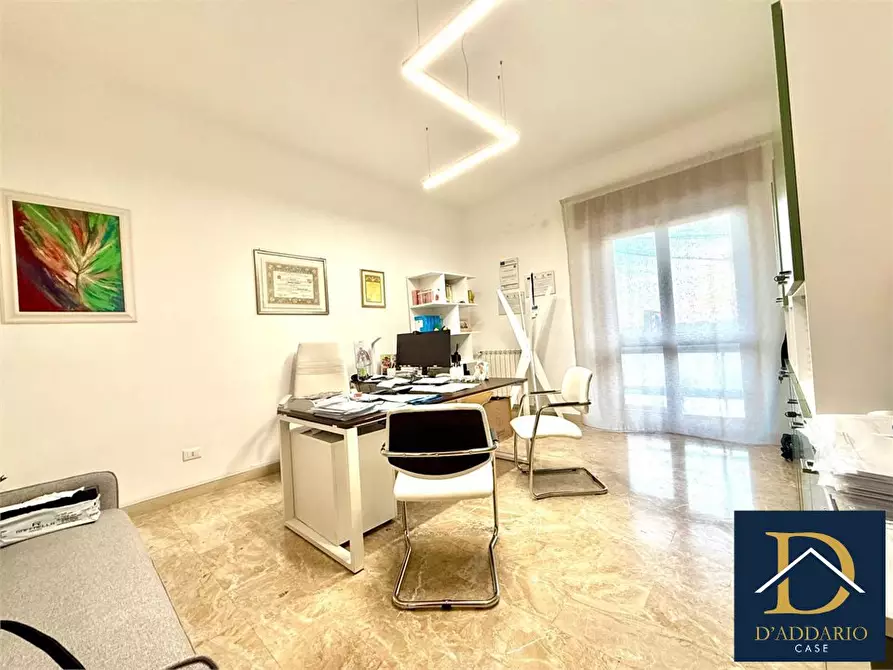 Immagine 5 di Ufficio in affitto  115 a Taranto