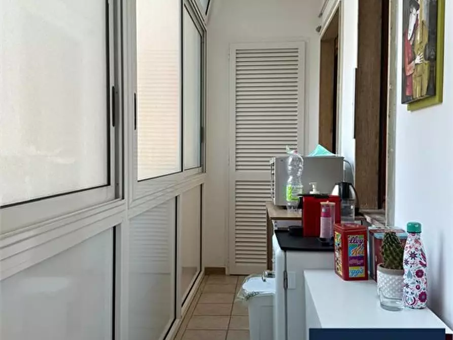 Immagine 9 di Ufficio in affitto  115 a Taranto