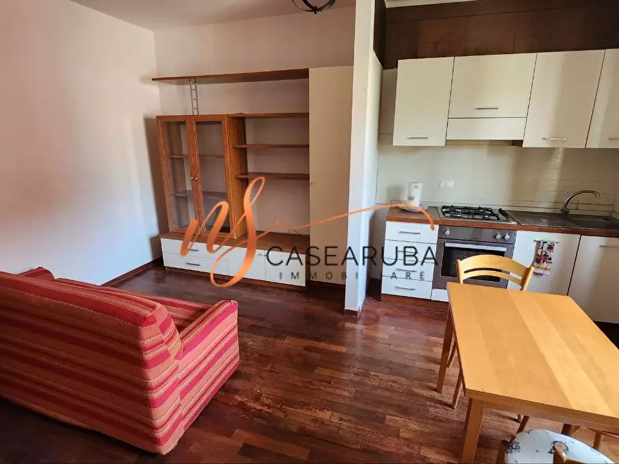 Immagine 1 di Appartamento in affitto  a Verona