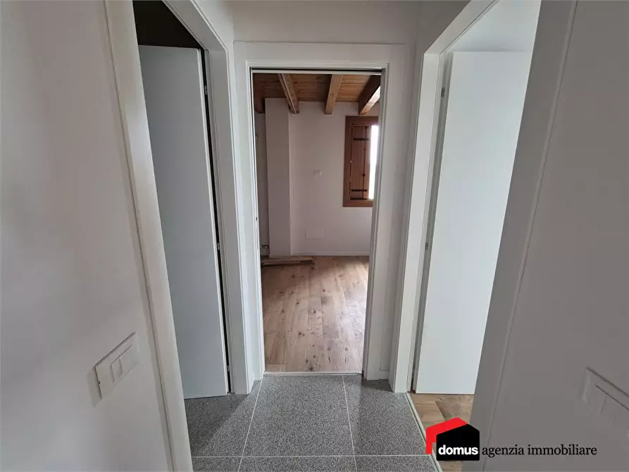 Immagine 9 di Appartamento in affitto  a Tonezza Del Cimone