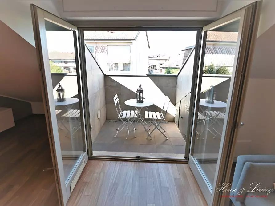 Immagine 4 di Attico in affitto  a Torino