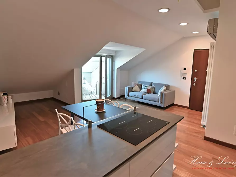 Immagine 3 di Attico in affitto  a Torino