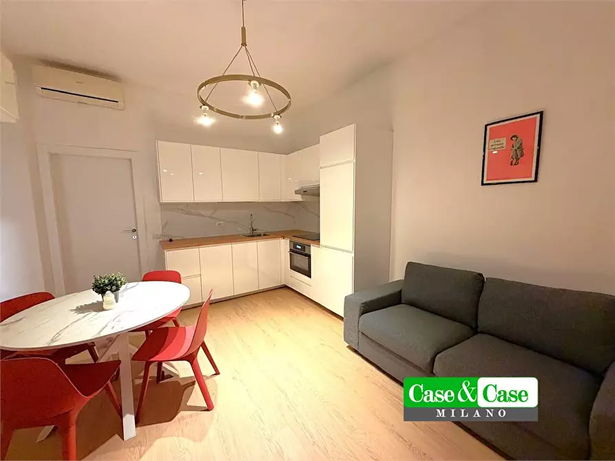 Immagine 1 di Appartamento in affitto  7 a Milano
