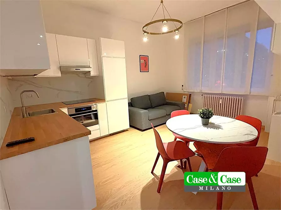 Immagine 2 di Appartamento in affitto  7 a Milano