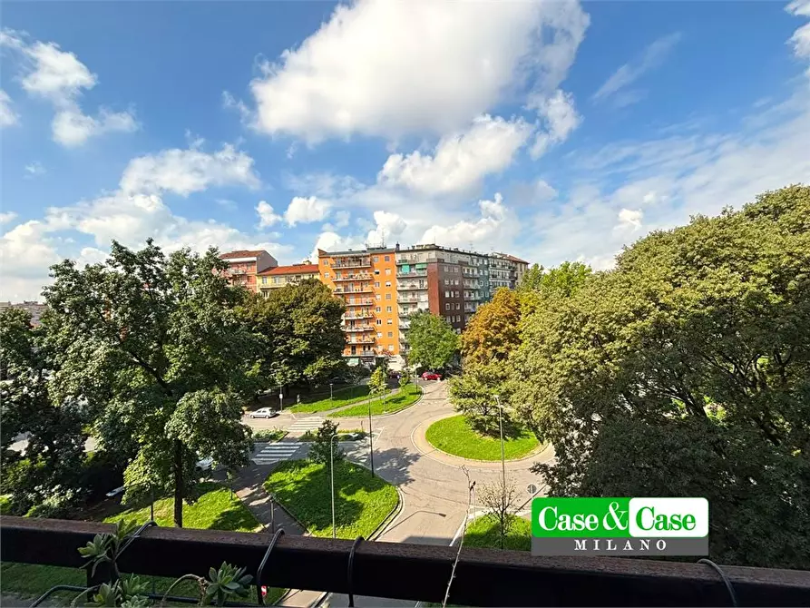 Immagine 2 di Appartamento in affitto  7 a Milano