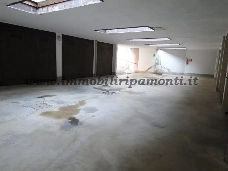 Immagine 2 di Garage in affitto  a Lecco