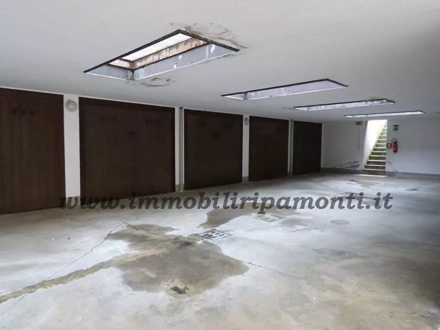 Immagine 4 di Garage in affitto  a Lecco