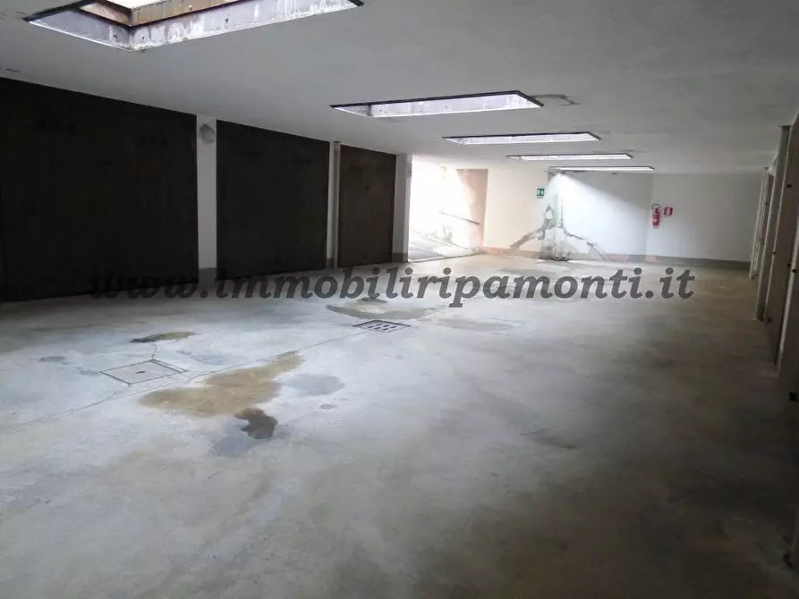 Immagine 2 di Garage in affitto  a Lecco