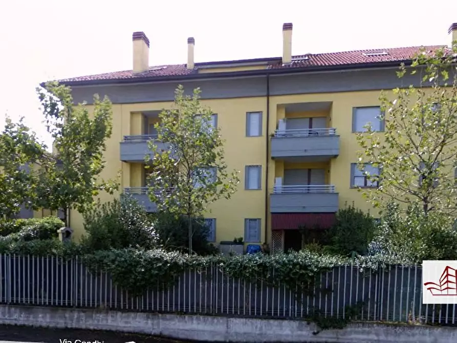 Immagine 3 di Garage in affitto  4 a Vittuone