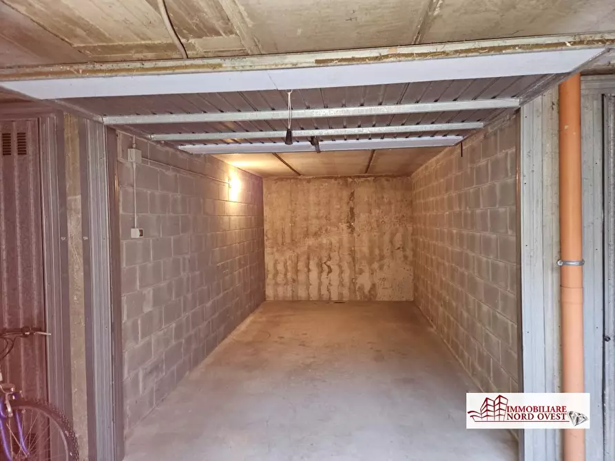 Immagine 4 di Garage in affitto  4 a Vittuone