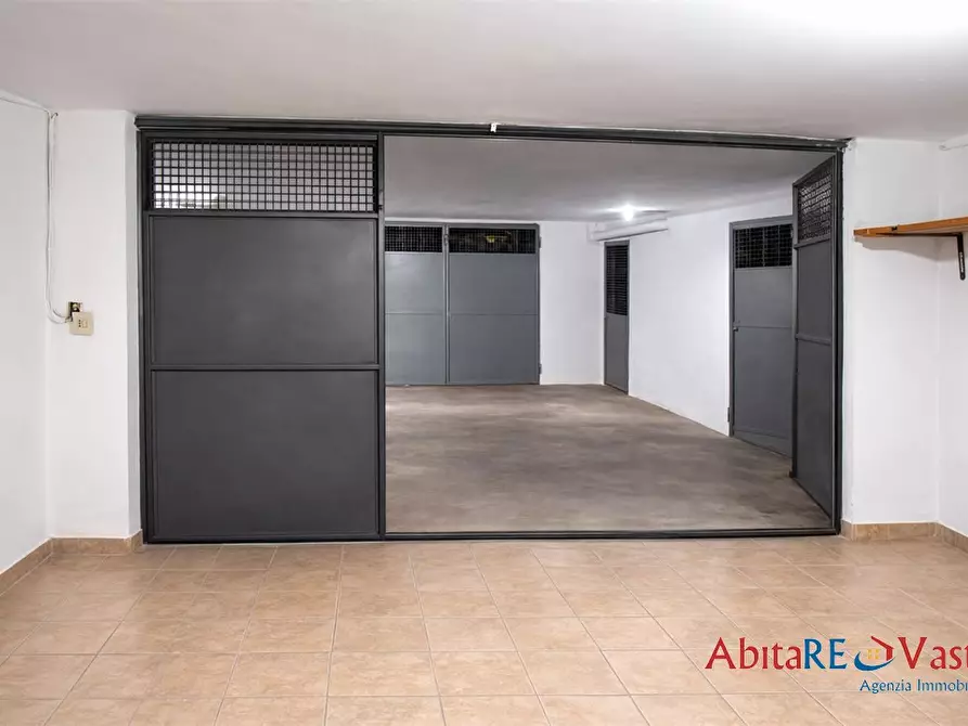 Immagine 5 di Garage in affitto  15 a Vasto