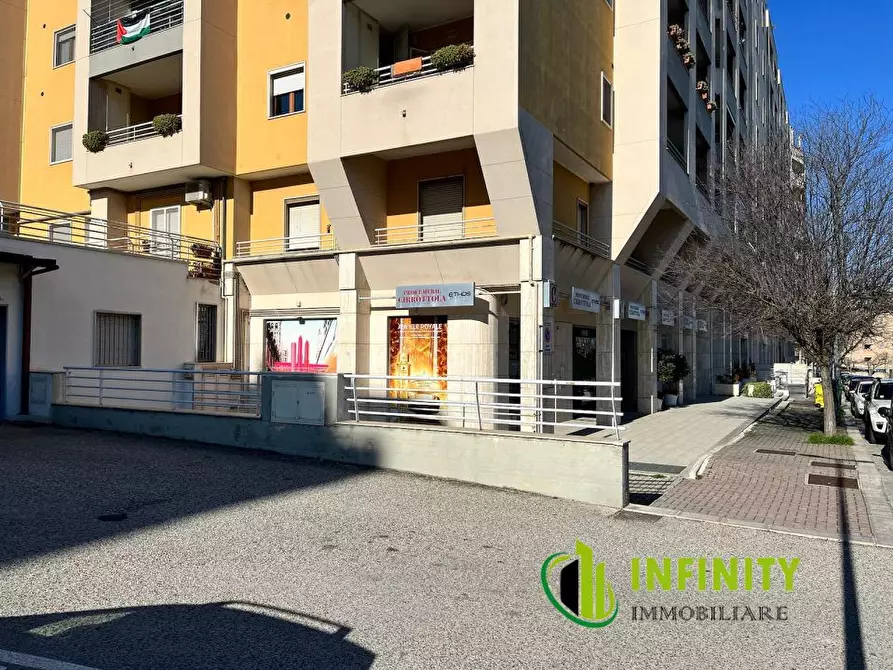 Immagine 1 di Garage in affitto  a Matera