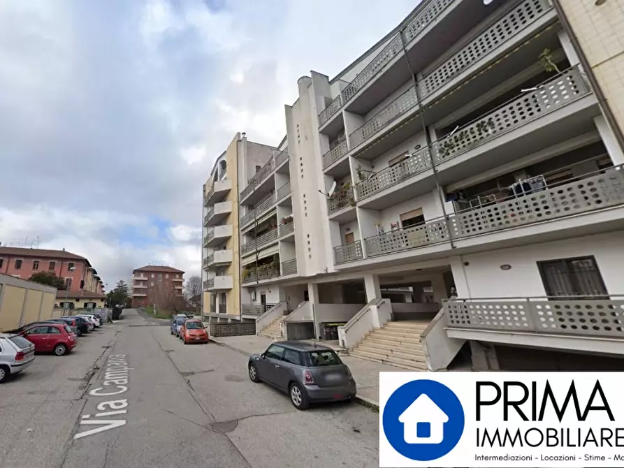 Immagine 1 di Garage in affitto  9 a Terni