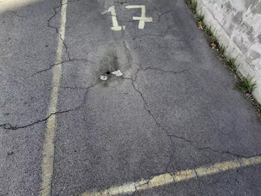 Immagine 6 di Garage in affitto  391 a Messina