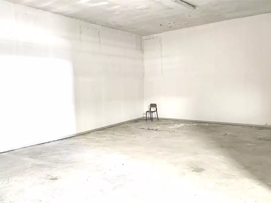 Immagine 4 di Garage in affitto  a Afragola