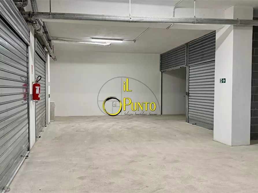Immagine 1 di Garage in affitto  141 a San Remo