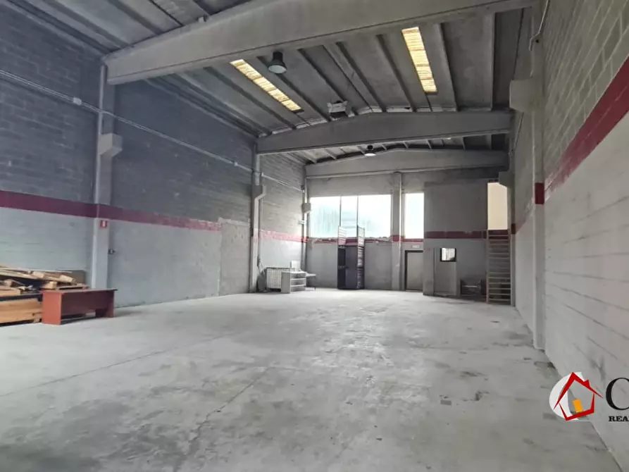 Immagine 2 di Capannone industriale in vendita  a Gorgonzola