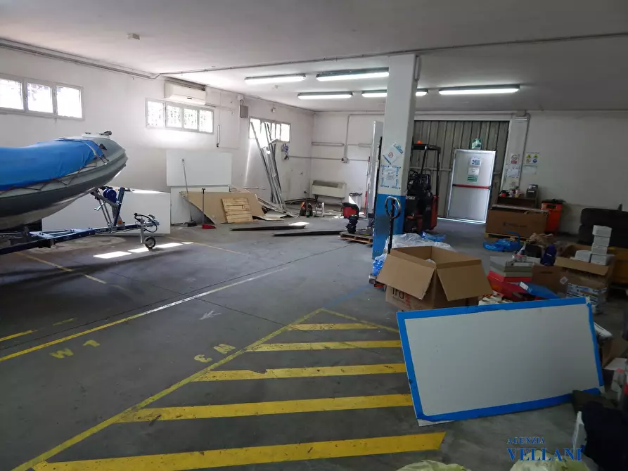 Immagine 6 di Capannone industriale in affitto  a Carpi