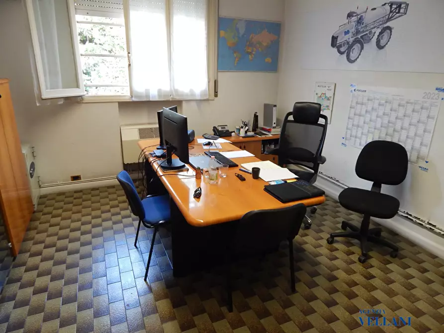 Immagine 2 di Capannone industriale in affitto  a Carpi