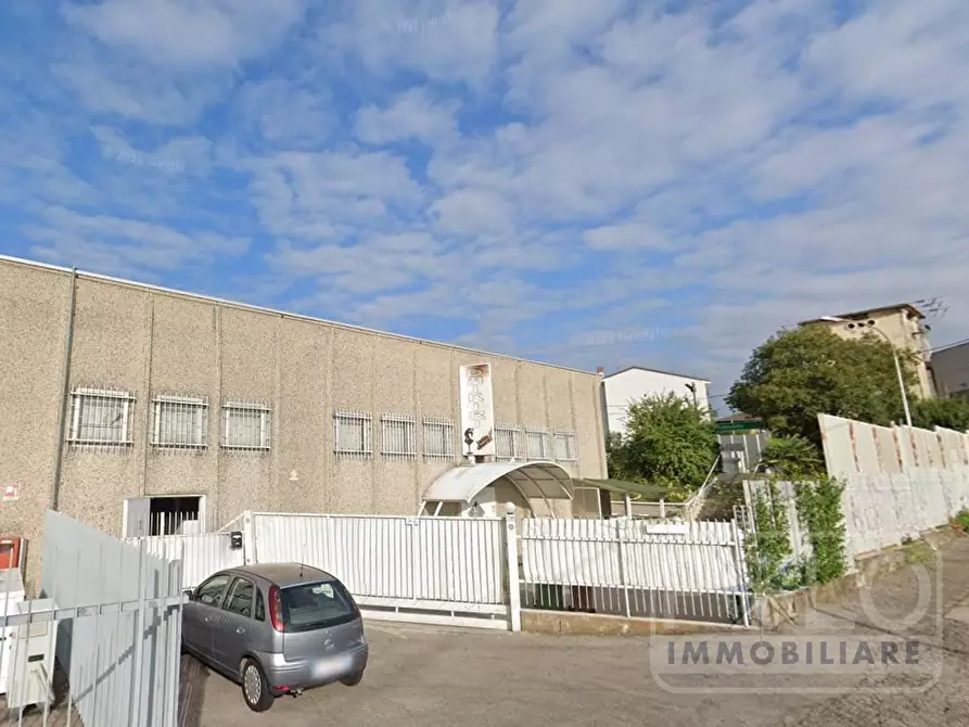 Immagine 2 di Capannone industriale in affitto  a Sona