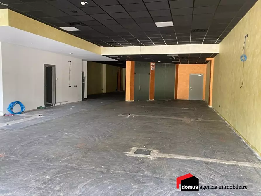 Immagine 1 di Capannone industriale in affitto  a Thiene